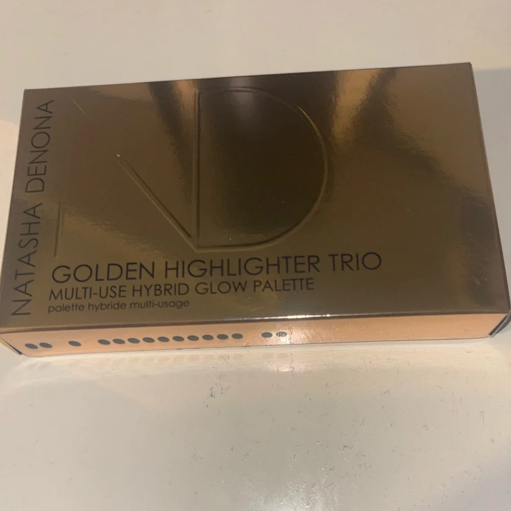 Golden Highlighter Trio Palette - Picture 5 of 6